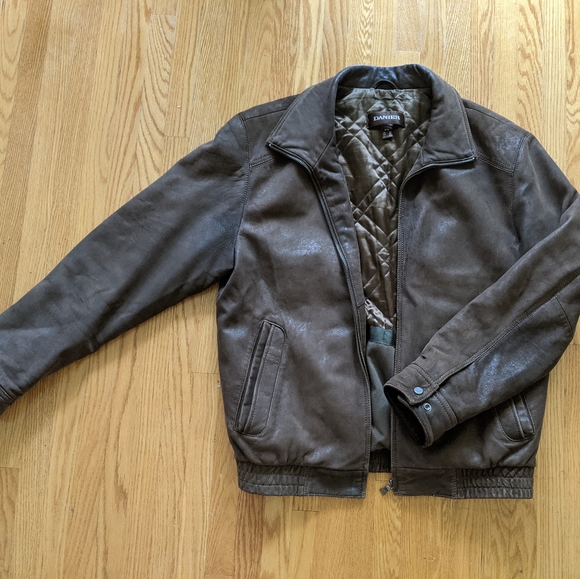 Danier leather jacket - Picture 2 of 2